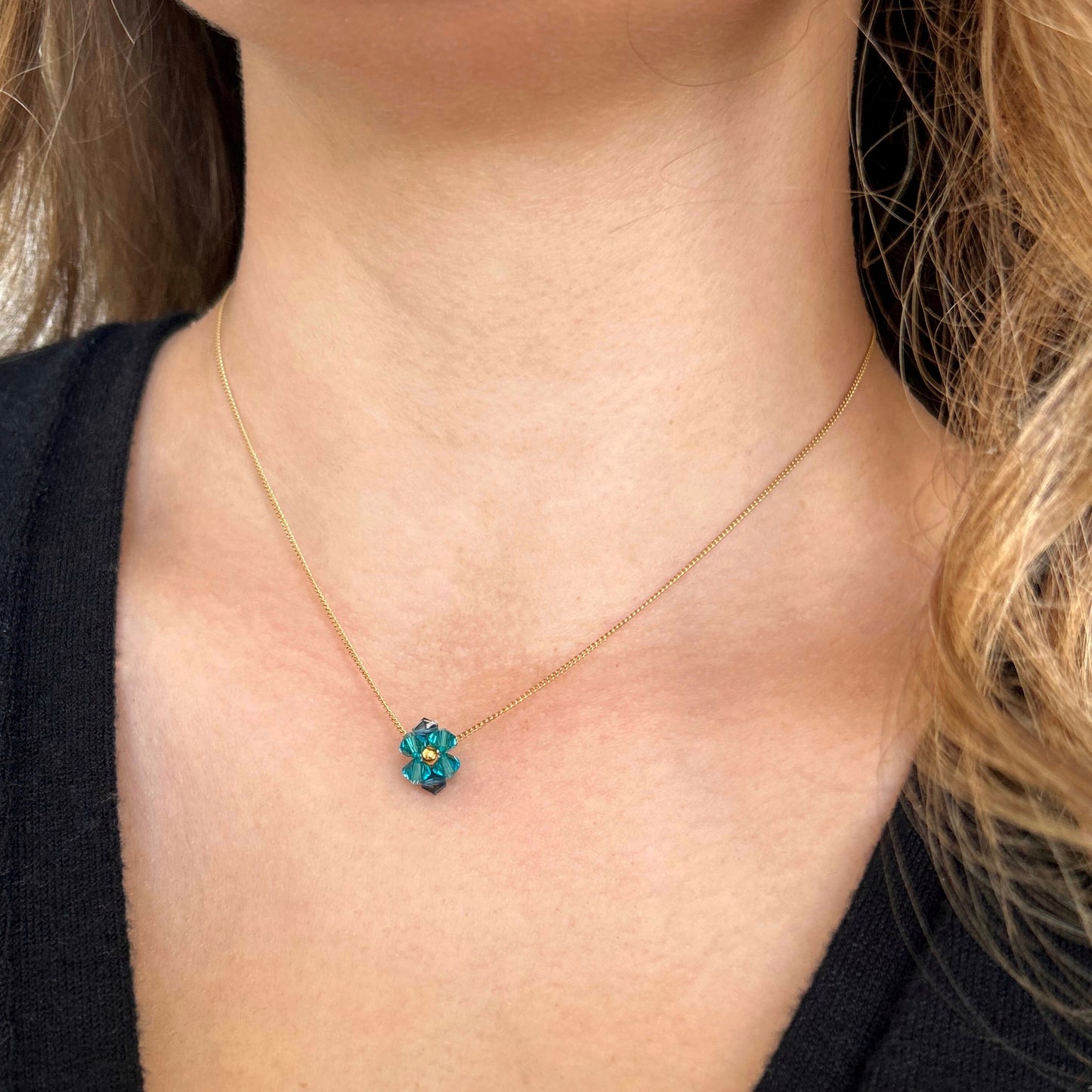 Collier fleur en Crystal