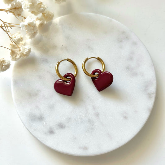 Boucles d'oreilles cœur rouge foncé - Fait main